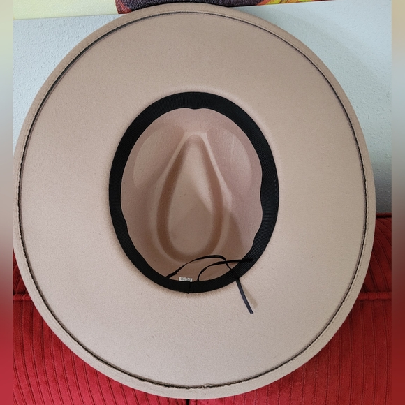 Women's Wool Felt Panama Hat - Picture 4 of 5